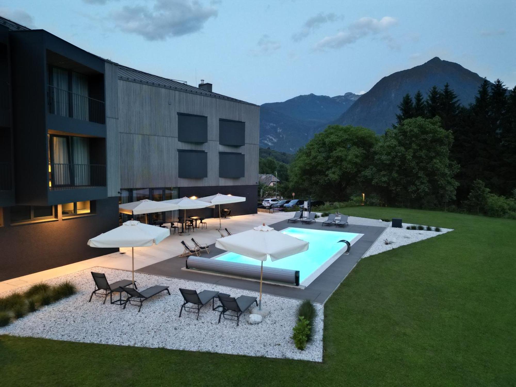 Hotel Soca Бовец Екстер'єр фото