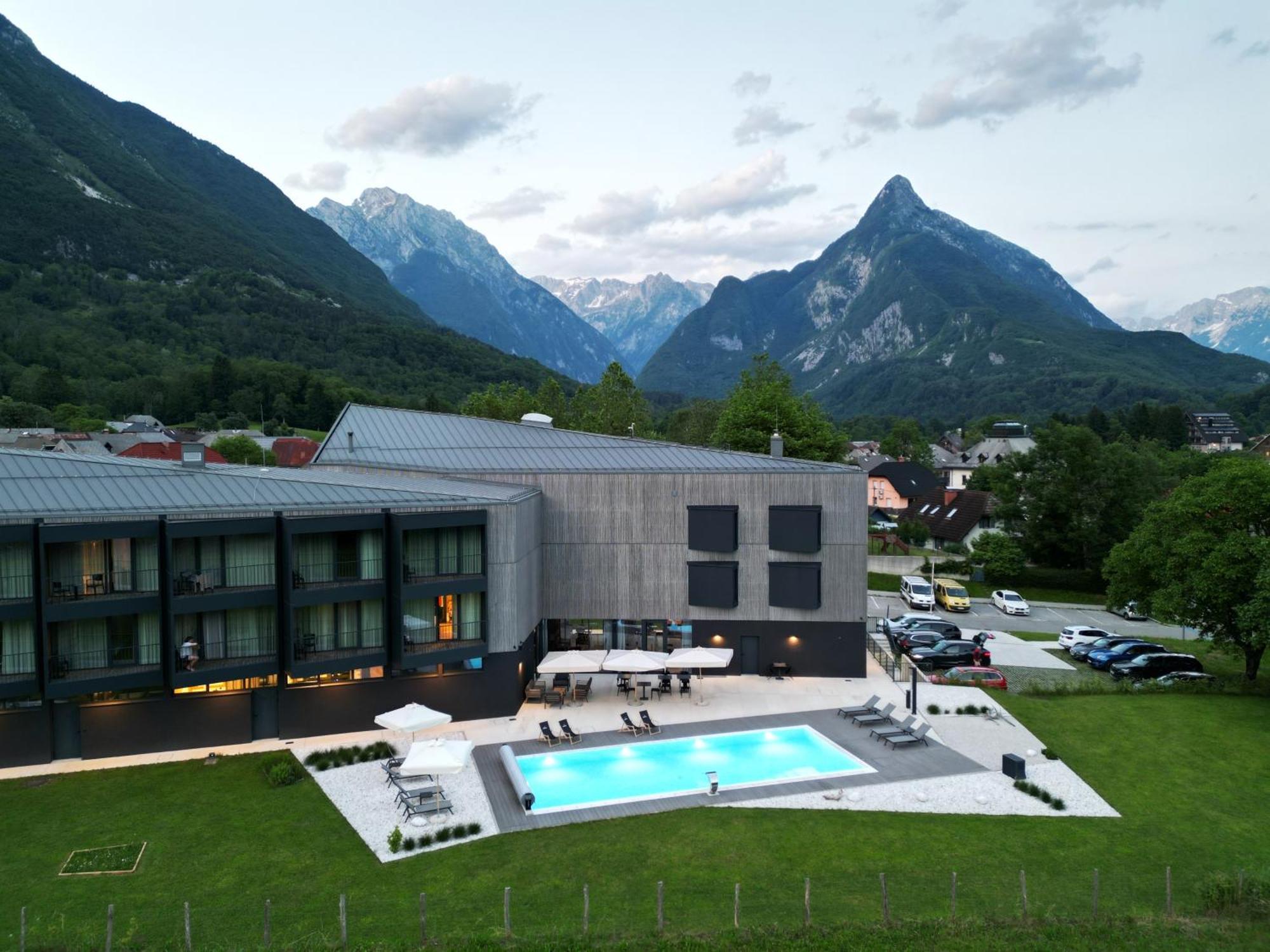 Hotel Soca Бовец Екстер'єр фото